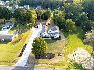 6141 Wilgrove Mint Hill Rd, Mint Hill, NC 28227