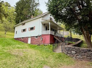 300 Jasper St, Ishpeming, MI 49849