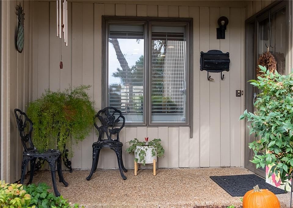 1st image of 4288 Hatton Point Ln