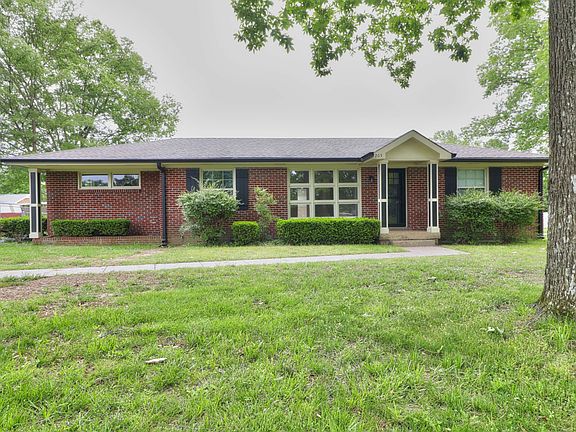 2nd image of 205 Maxwell Dr