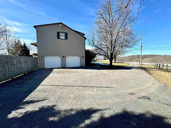 3rd image of 4743 W Veterans Memorial Hwy