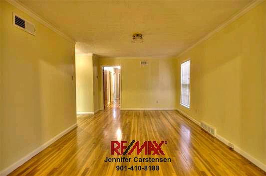 3rd image of 2741 Bragg Ln
