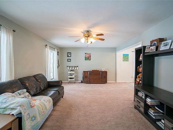 5th image of 14876 Sherwood Dr
