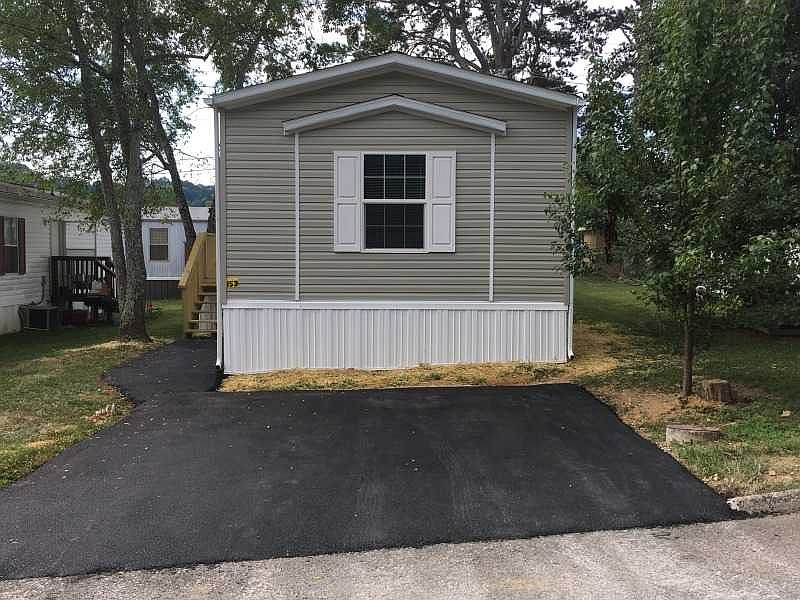 1st image of 153 Keithway Ln