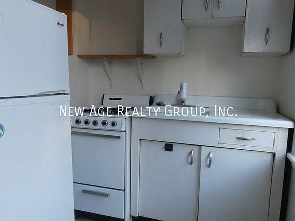 3rd image of 4338 Pine St #1R