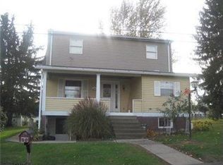 707 7th St, Leechburg, PA 15656