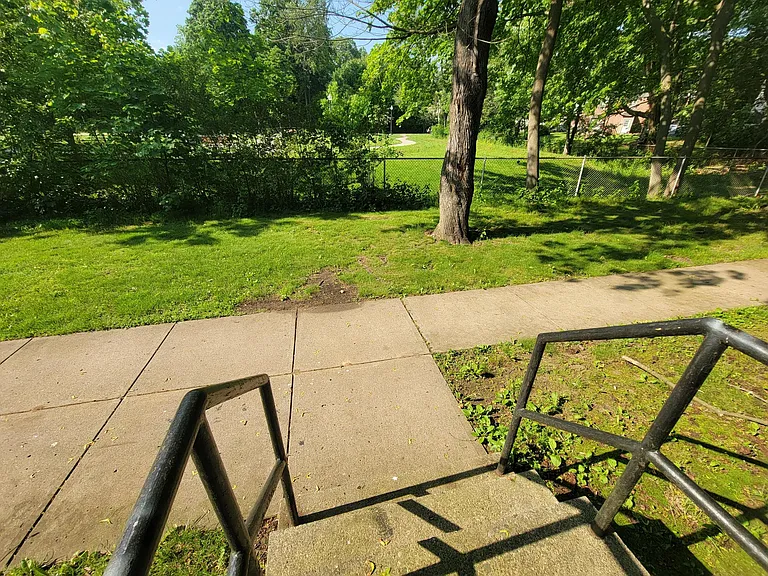 Backyard adjoins to Nob Hill Park