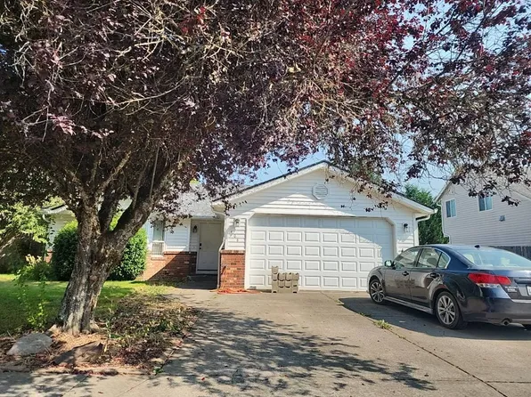 406 E Wilson St, Yacolt, WA 98675