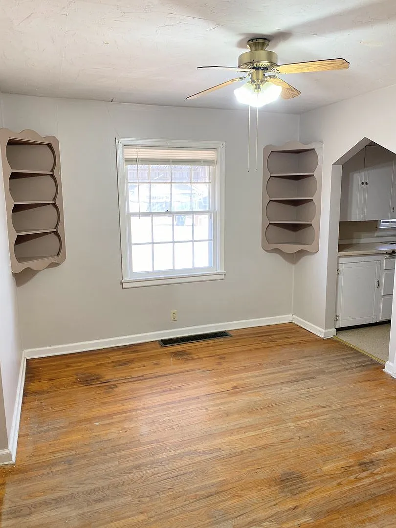 2-Bedroom, 1-Bathroom Home — Photo 4