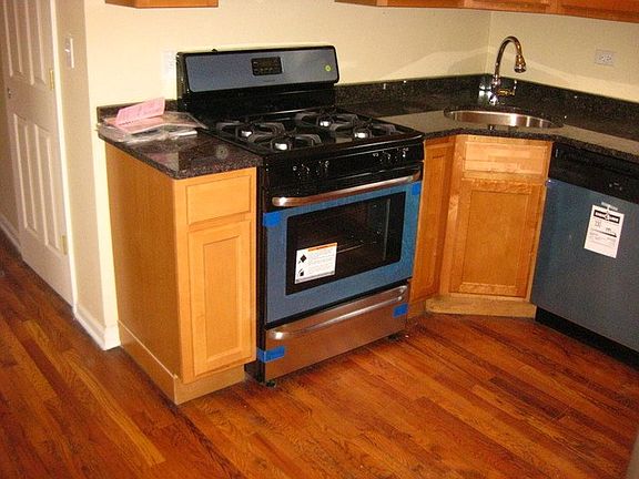 5th image of 1502 S Homan Ave APT 2