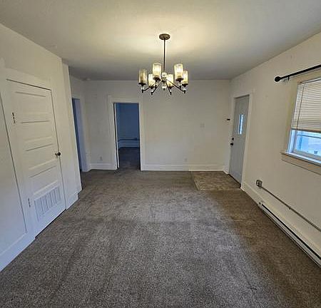 4th image of 1138 W 11th St #A