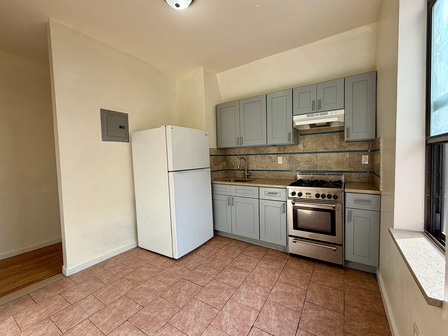1 bed, 750 sqft, $1,775 — Photo 4