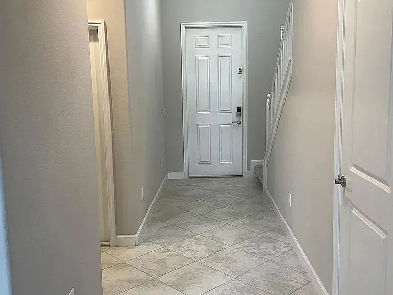 9671 Ivory Dr — Photo 3