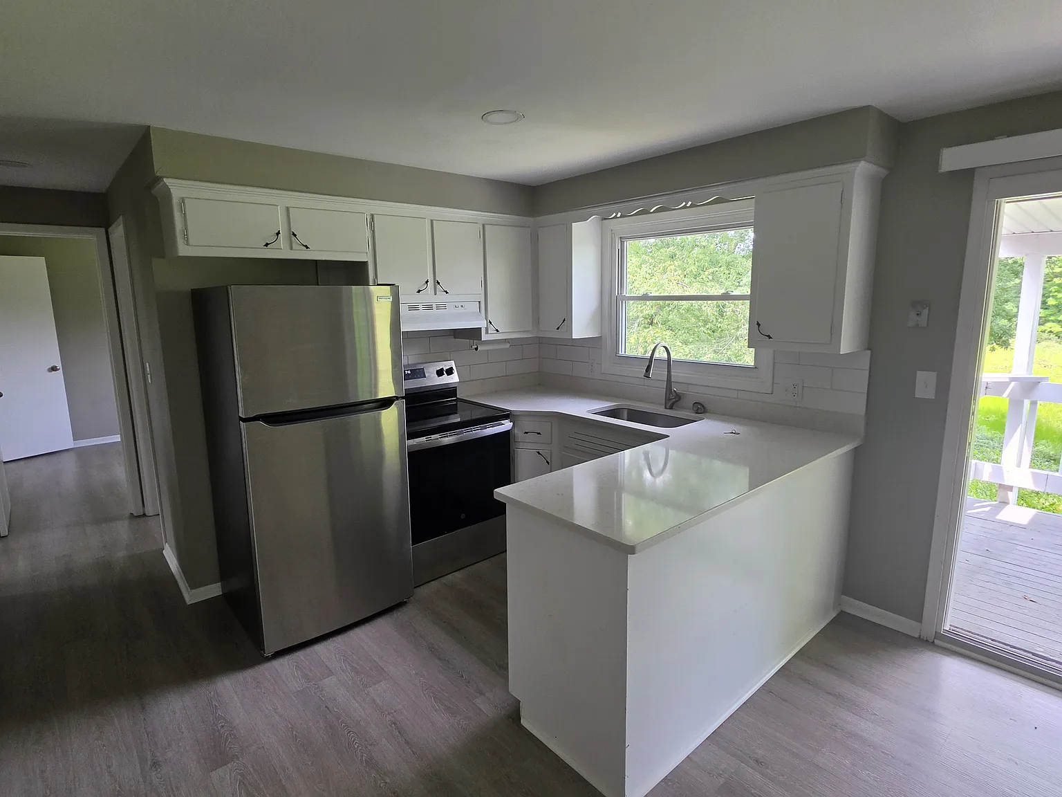 2 bed, $1,350 — Photo 1