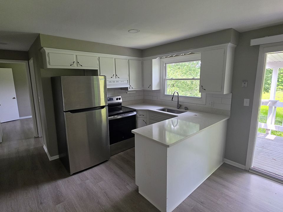 1st image of 3577 N Vista St NW APT 3