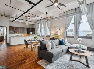 1228 Arch St #6A, Philadelphia, PA 19107