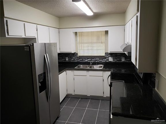 5th image of 3421 Ivy Ave