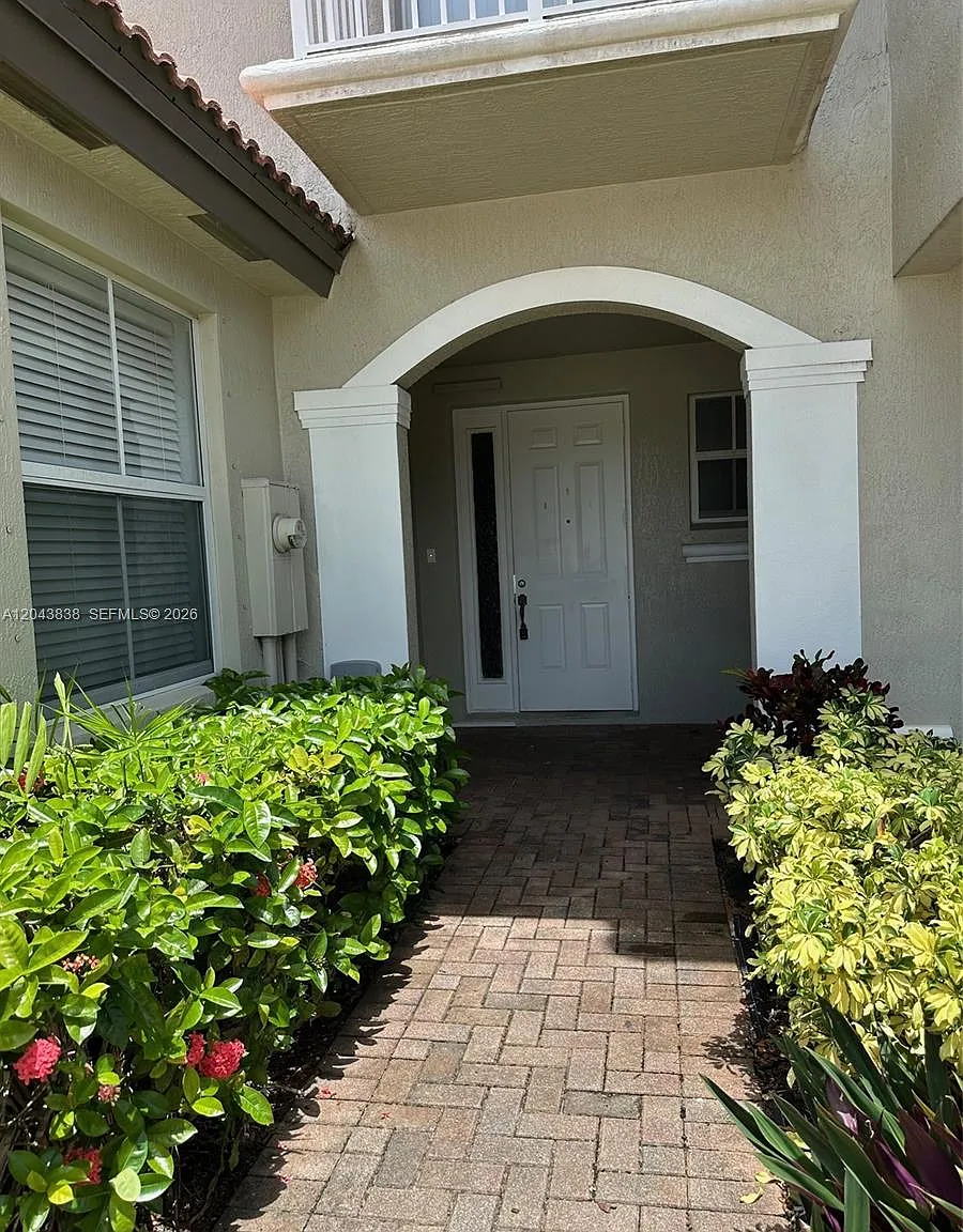 Century Gardens Villas — Photo 3