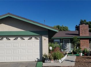 998 Redwood Ct, Corona, CA 92879