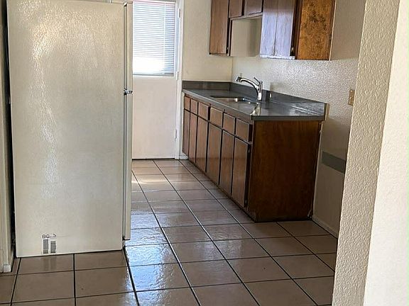 4th image of 360 S 1st Ave #10
