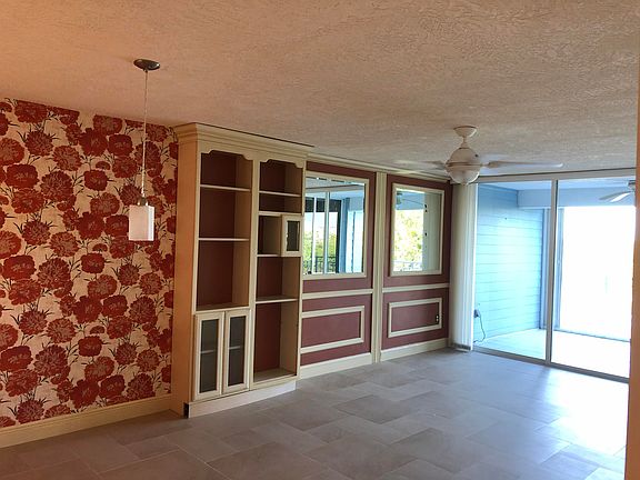 5th image of 1901 S Roosevelt Blvd APT 205W