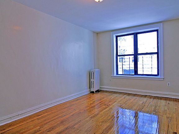 2nd image of 1649 Nelson Ave APT 3D