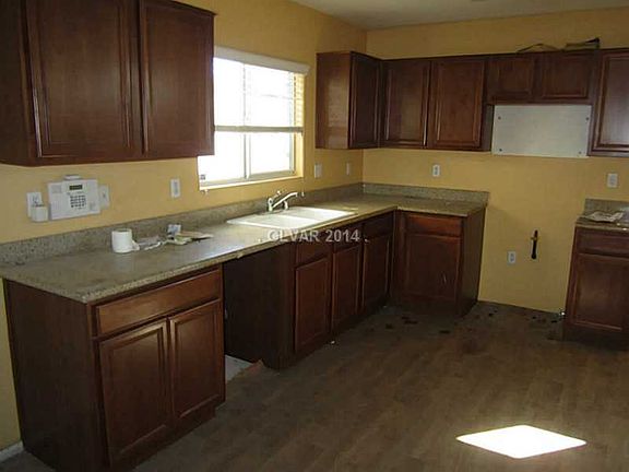 3rd image of 6367 Felicitas Ave