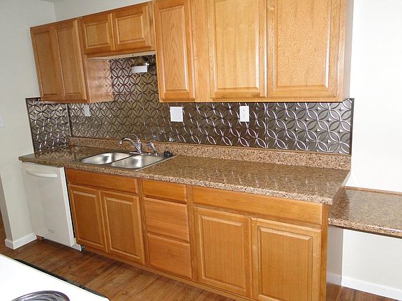 4th image of 6409 Hurstgreen Ln