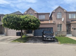 63C View Green Cres, Toronto, ON M9W7E1