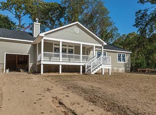 84 Island Creek Rd, Southampton, NY 11968