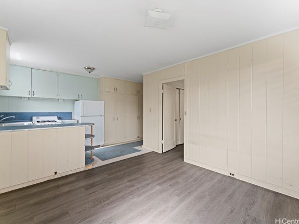 honolulu-hawaii-82510415 picture