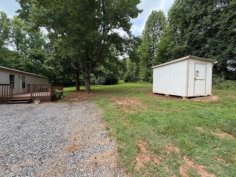 3245 Wilkesboro Hwy — Photo 12