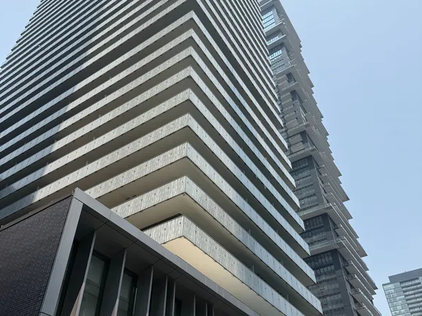 50 Charles St E, Toronto, ON