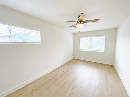 1025 Madrid Ave — Photo 13