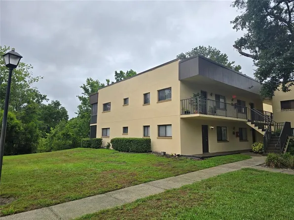 11802 Raintree Lake Ln APT B, Temple Terrace, FL 33617