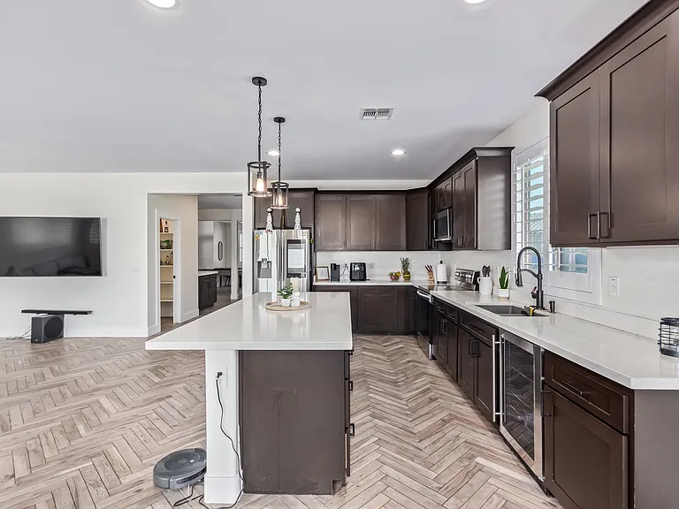12152 W Winslow Ave — Photo 17