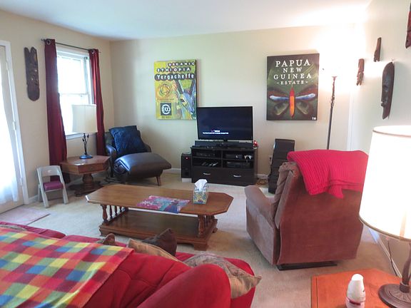 3rd image of 6718 Columbia Pike