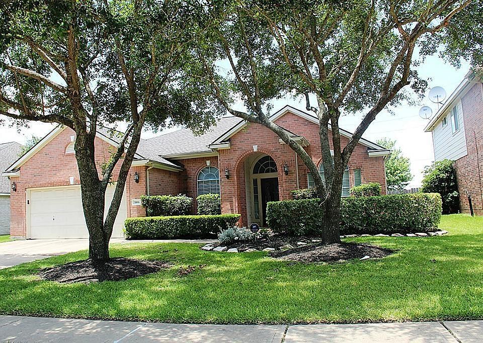 1st image of 1406 Greenway Village Dr