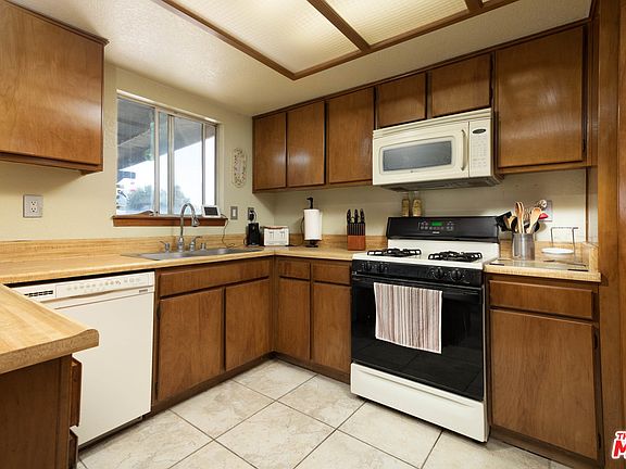 5th image of 37324 90th St E