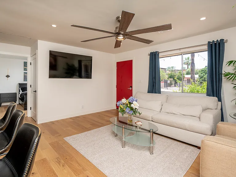 4924 N Woodmere Fairway #2 — Photo 3