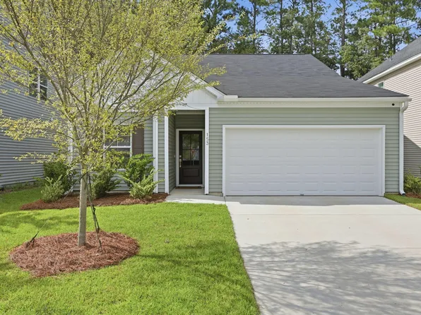 153 Casein St, Summerville, SC 29483