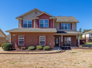 634 Flintrock Dr, Boiling Springs, SC 29316