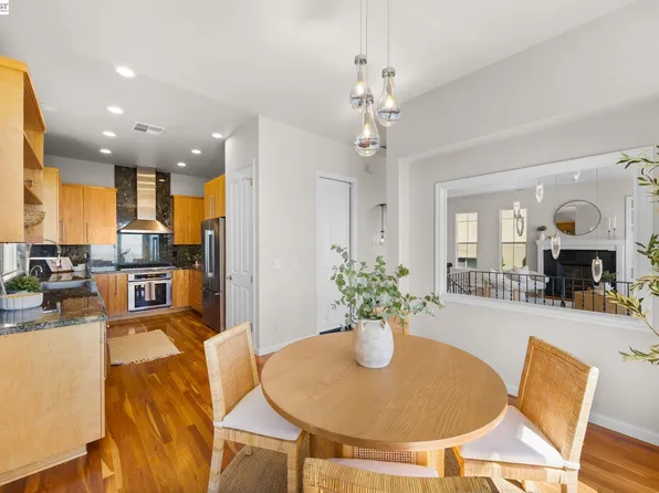 (undisclosed Address), Oakland, CA 94605