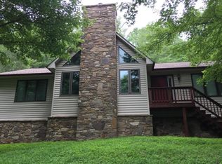 7221 Hidden Cove Rd, Salem, VA 24153