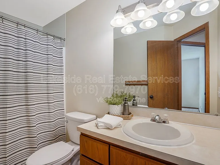 Hamilton Park Apartments — Photo 12