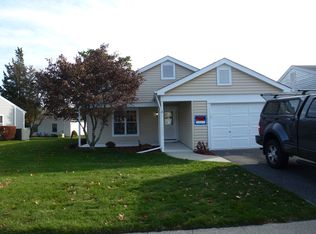 386 Larchmont Ct, Ridge, NY 11961