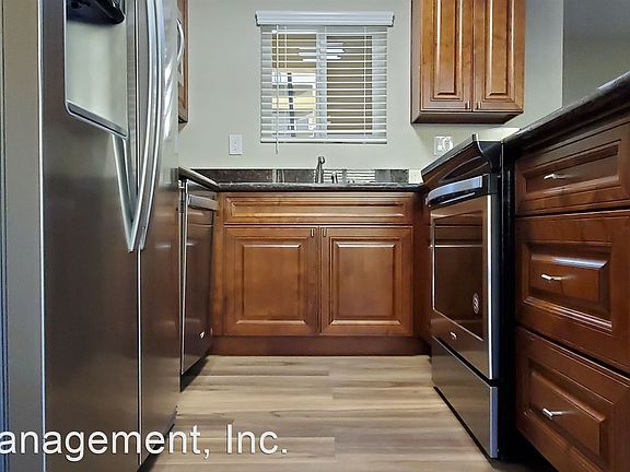 4th image of 340 5th Ave APT M