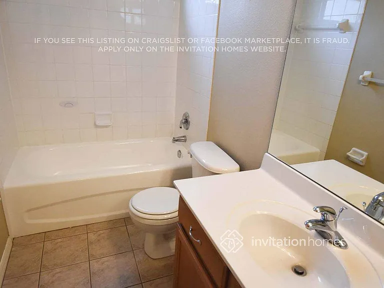 1631 Regal Mist Loop — Photo 10