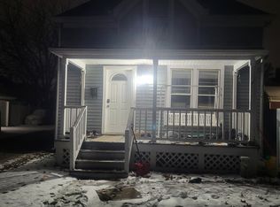 388 Evans Ave, Aurora, IL 60505