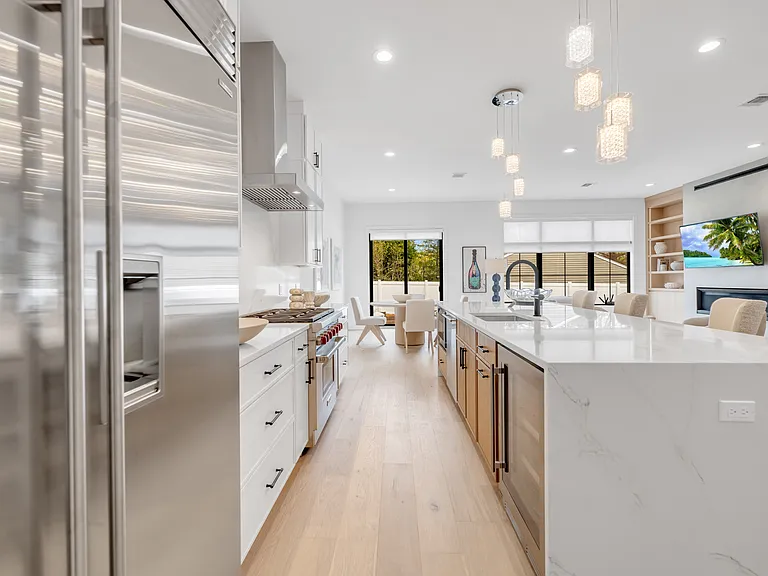 9 Feldman Ct — Photo 12